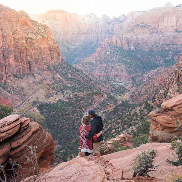 Meet your Posher, Alex - Picture 1 of 1